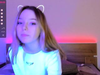 alice-jsk nude on webcam in her Live Sex Chat Room