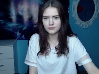 alissonhale nude on webcam in her Live Sex Chat Room