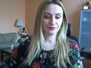 AnissaReyah nude on webcam in her Live Sex Chat Room
