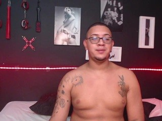 Anny and Tom , ❤ nude on webcam in her Live Sex Chat Room