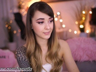 Ariel Next Door nude on webcam in her Live Sex Chat Room