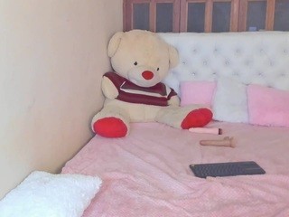 Brenda-Woods nude on cam – Live Sex Chat