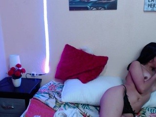 cristal-xx nude on webcam in her Live Sex Chat Room