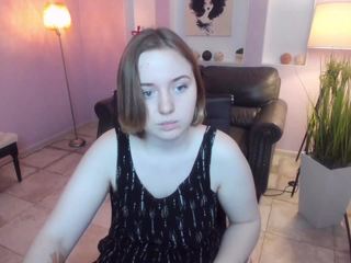 ericakisses nude on webcam in her Live Sex Chat Room