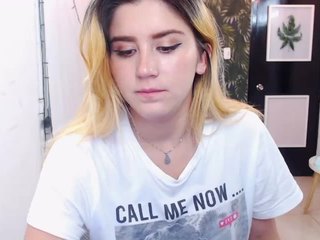 evee-grey nude on webcam in her Live Sex Chat Room