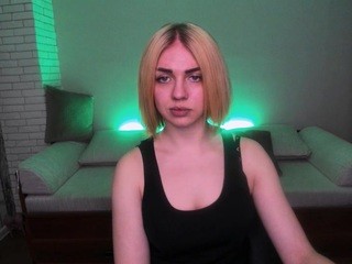 evie-warner nude on webcam in her Live Sex Chat Room