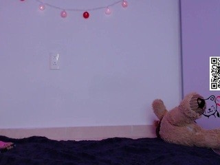 Isabela nude on webcam in her Live Sex Chat Room