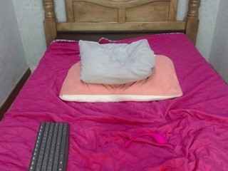 jannet-reyes nude on webcam in her Live Sex Chat Room