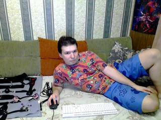 johnnycagge nude on webcam in her Live Sex Chat Room