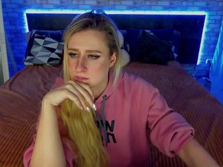 Lanna_Lay nude on webcam in her Live Sex Chat Room