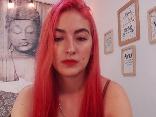 Lara Thangeryn nude on cam – Live Sex Chat
