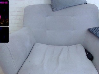 Lil Blonde nude on cam – Live Sex Chat