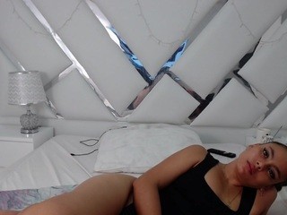 lindashary nude on webcam in her Live Sex Chat Room