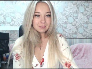 loreenthornon nude on webcam in her Live Sex Chat Room