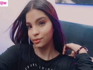 lucy-021 nude on webcam in her Live Sex Chat Room