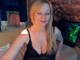 mariannasmily nude on webcam in her Live Sex Chat Room