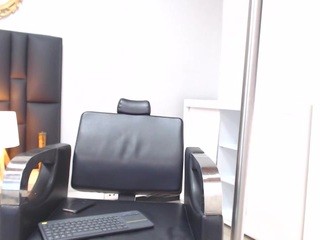 marilyn-dalet nude on webcam in her Live Sex Chat Room
