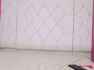 Miawestt , ?? nude on webcam in her Live Sex Chat Room