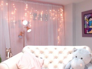 Nina , ♥ nude on webcam in her Live Sex Chat Room