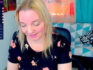 reganlovely nude on webcam in her Live Sex Chat Room