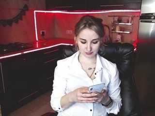 rose-shine nude on webcam in her Live Sex Chat Room