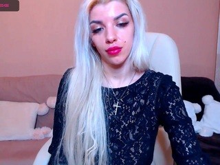 SilviaDream nude on webcam in her Live Sex Chat Room