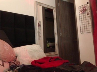 SummerDallax nude on webcam in her Live Sex Chat Room