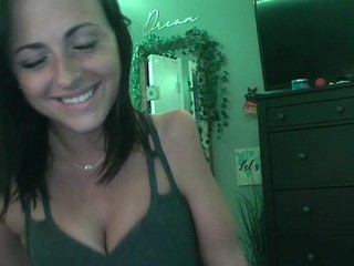 thatonearmedgirl nude on webcam in her Live Sex Chat Room