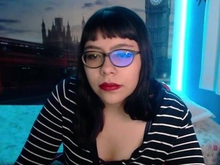valkyriehellen nude on webcam in her Live Sex Chat Room