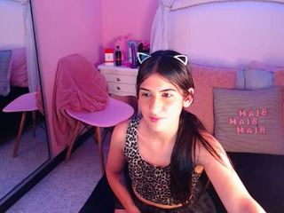 victoria-fernandez nude on webcam in her Live Sex Chat Room