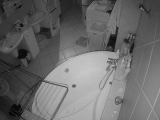 voyeurcam-julmodels-bath-1st-2 nude on cam – Live Sex Chat