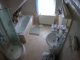voyeurcam-julmodels-bath-2nd-2 nude on webcam in her Live Sex Chat Room