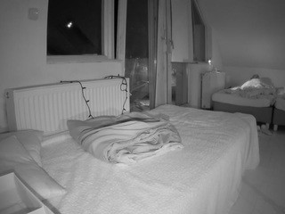 voyeurcam-julmodels-whitebed-5 nude on webcam in her Live Sex Chat Room