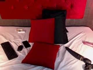 zalibloom nude on webcam in her Live Sex Chat Room