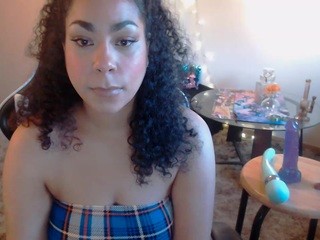 Maxie nude on cam – Live Sex Chat