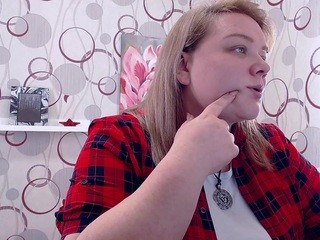 AdelleQueen nude on cam – Live Sex Chat