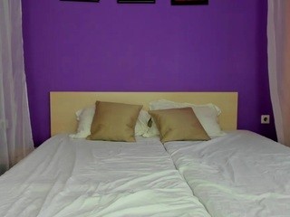 AriaMoore nude on cam – Live Sex Chat