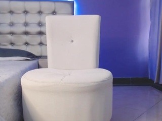 Moonfrench nude on cam – Live Sex Chat