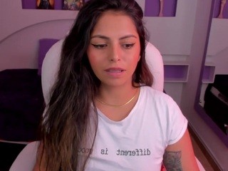 Emily-Jonesss nude on cam – Live Sex Chat