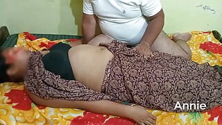 Bahar se sexi bhabhi ko pata ke ghar me lakar chudai