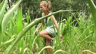 Young skinny teengirls like to play outdoors – lesbian gals