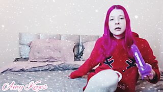 Xmas girl masturbates while snowing