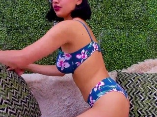 Annia nude on cam – Live Sex Chat
