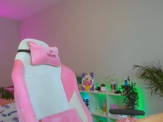 Aimee-Mills nude on cam – Live Sex Chat