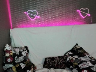Kr1sta-Bella nude on cam – Live Sex Chat