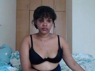 AbigailAreola nude on cam – Live Sex Chat