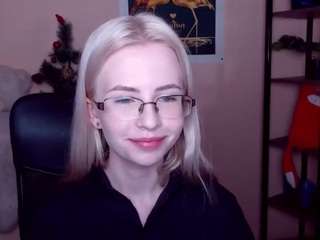 MilaHoward nude on cam – Live Sex Chat