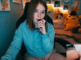 OctaviaReevis nude on cam – Live Sex Chat
