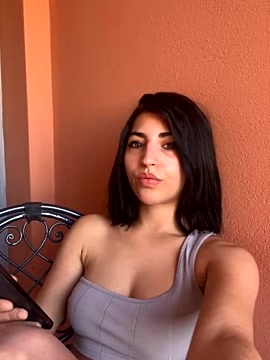 FrenchBeauy xxx nude stripping on webcam for live sex video chat