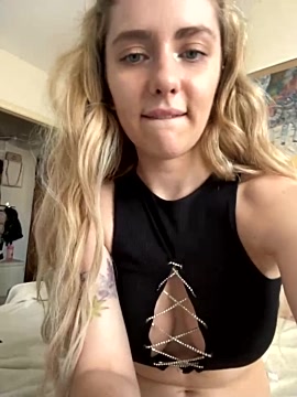MariiD xxx nude stripping on webcam for live sex video chat